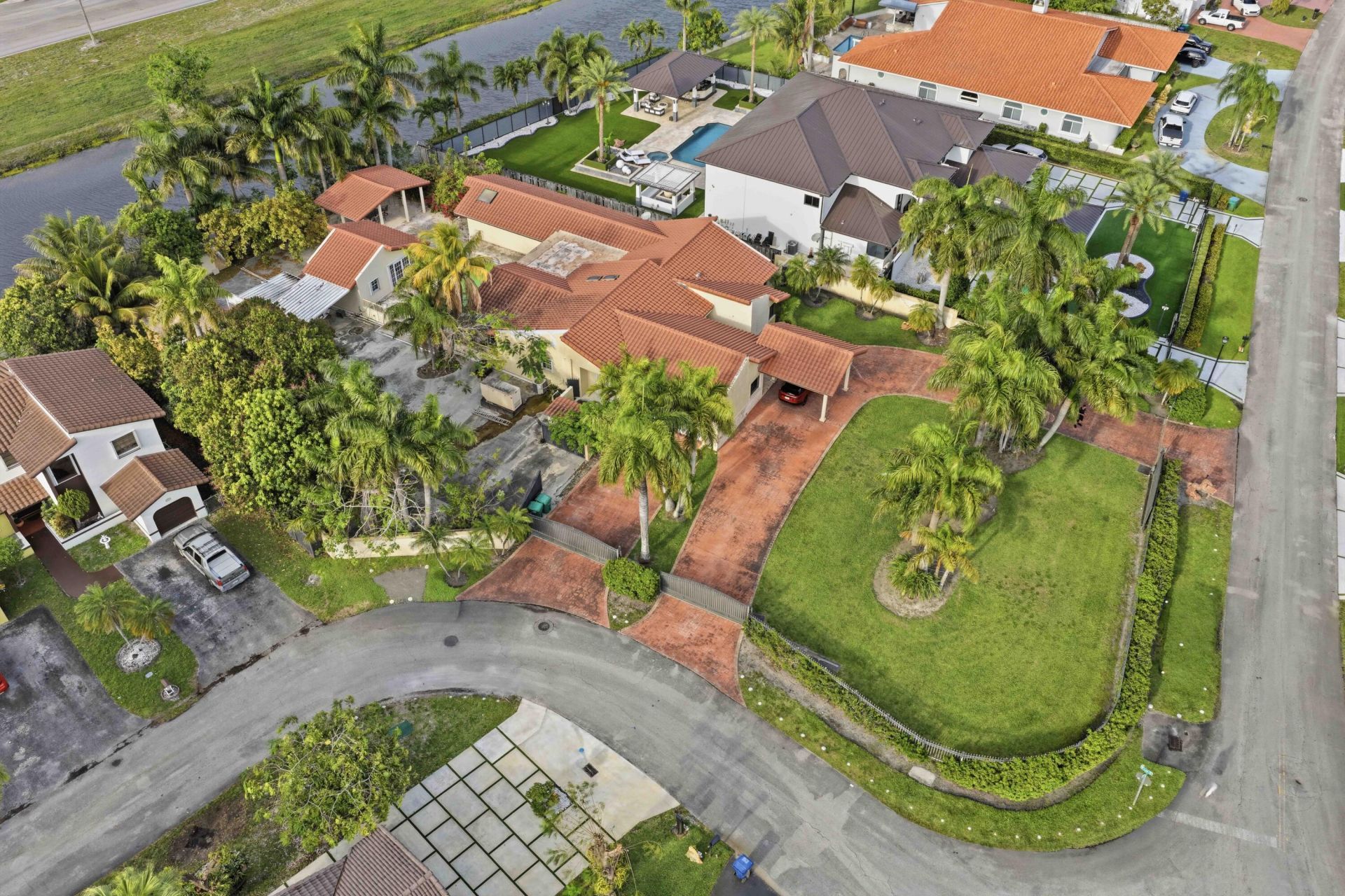 7445 N Augusta Drive, Hialeah, FL 33015 Photo