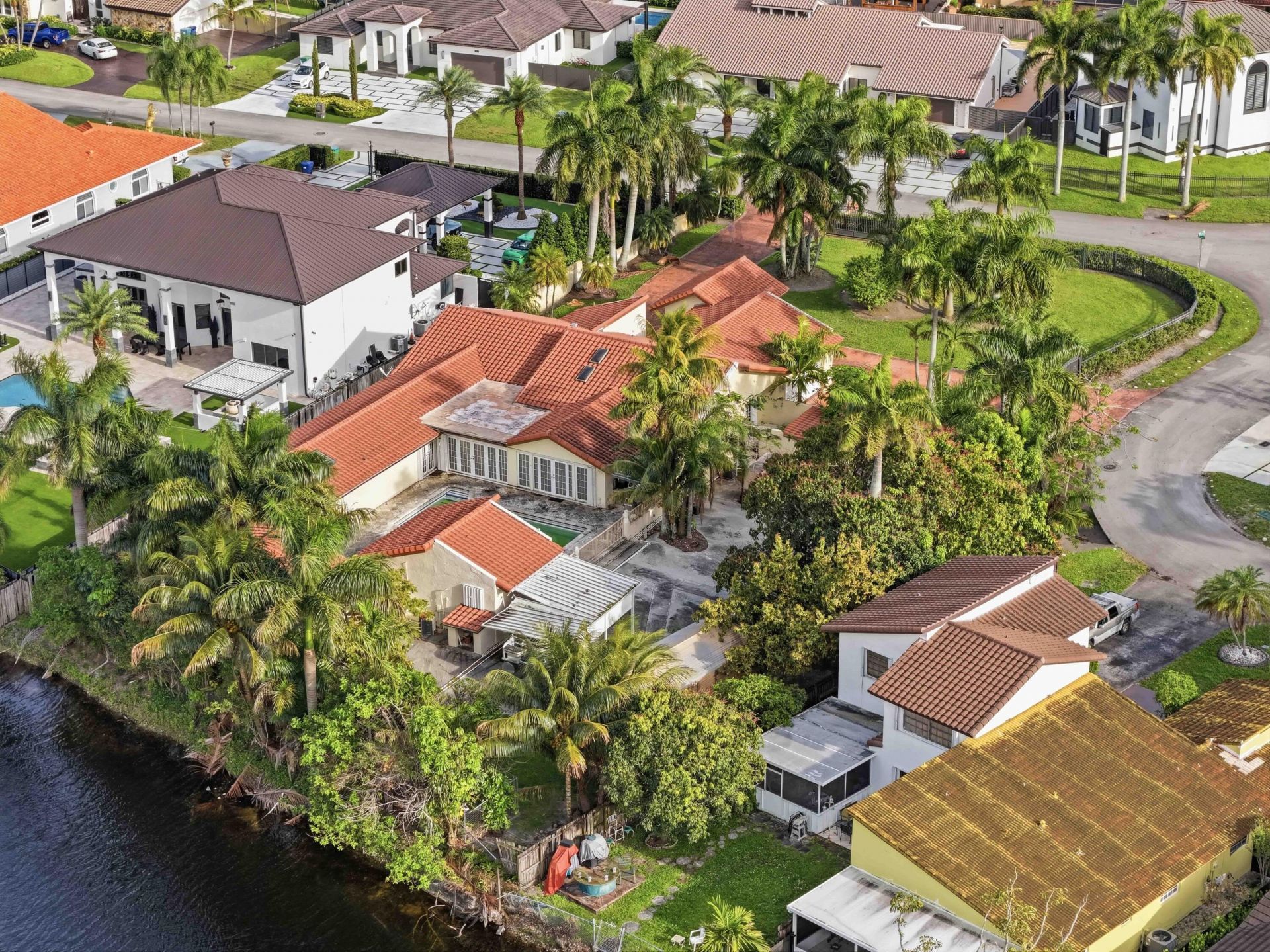 7445 N Augusta Drive, Hialeah, FL 33015 Photo