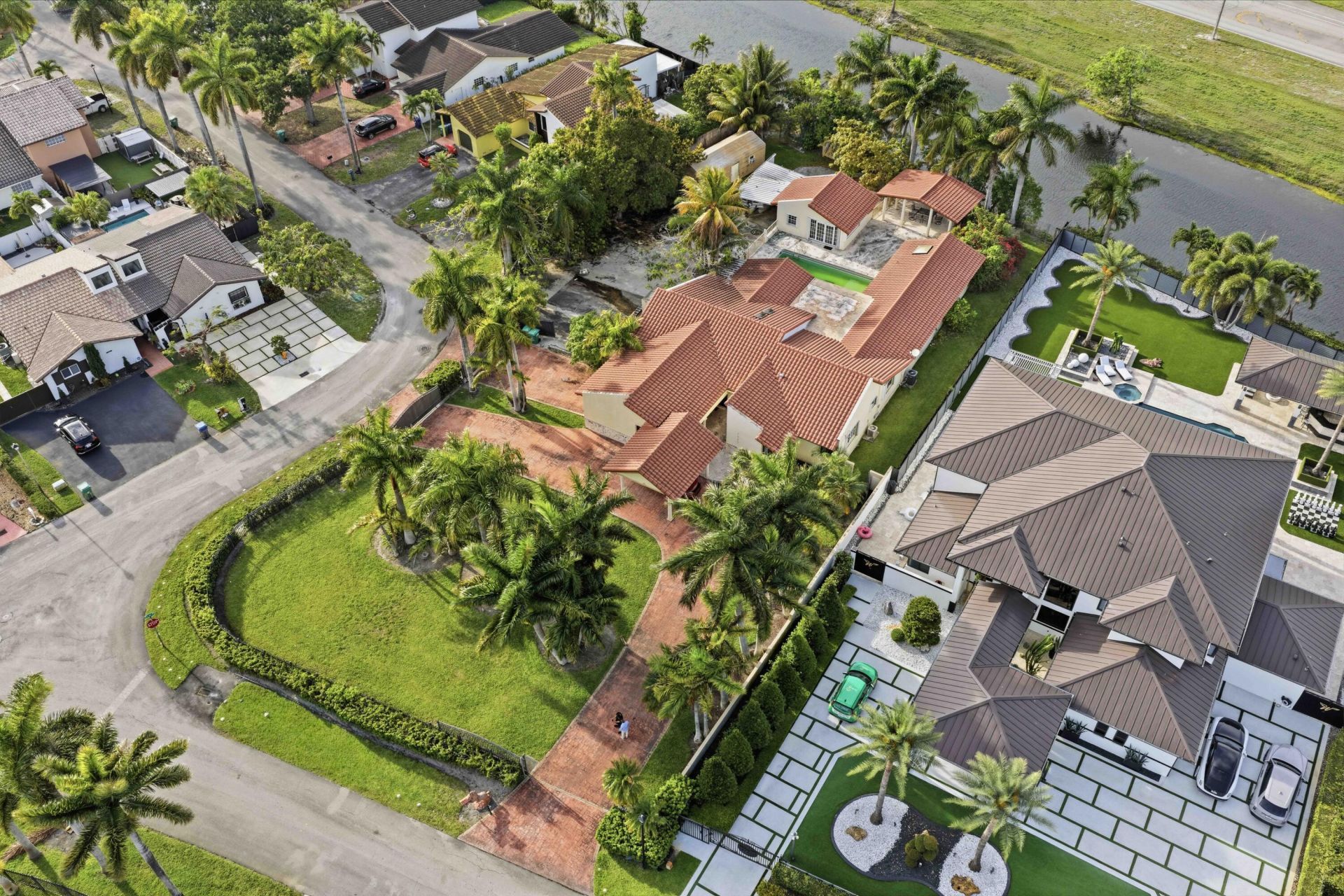 7445 N Augusta Drive, Hialeah, FL 33015 Photo