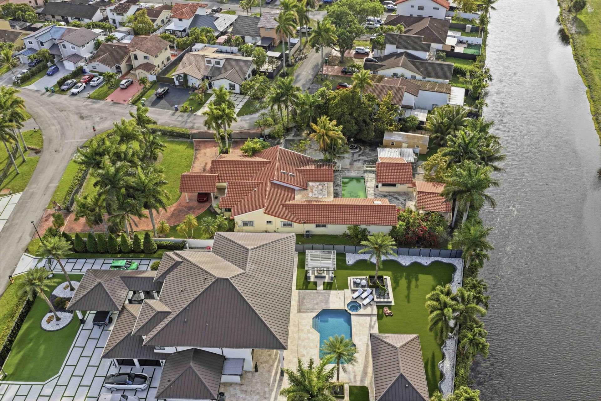 7445 N Augusta Drive, Hialeah, FL 33015 Photo