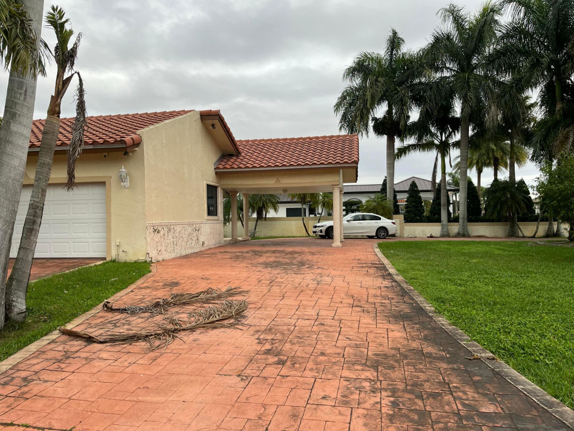 7445 N Augusta Drive, Hialeah, FL 33015 Photo