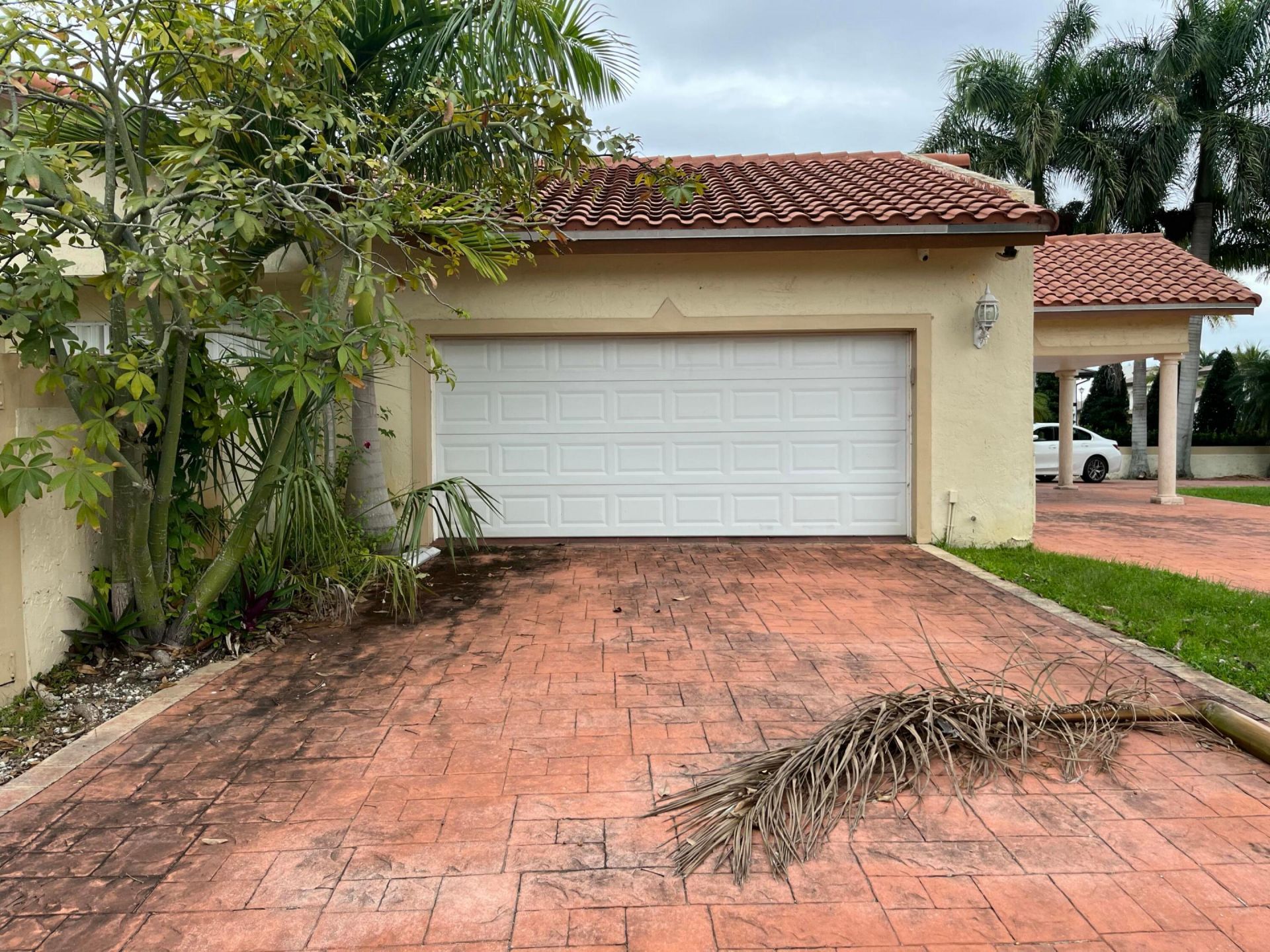 7445 N Augusta Drive, Hialeah, FL 33015 Photo