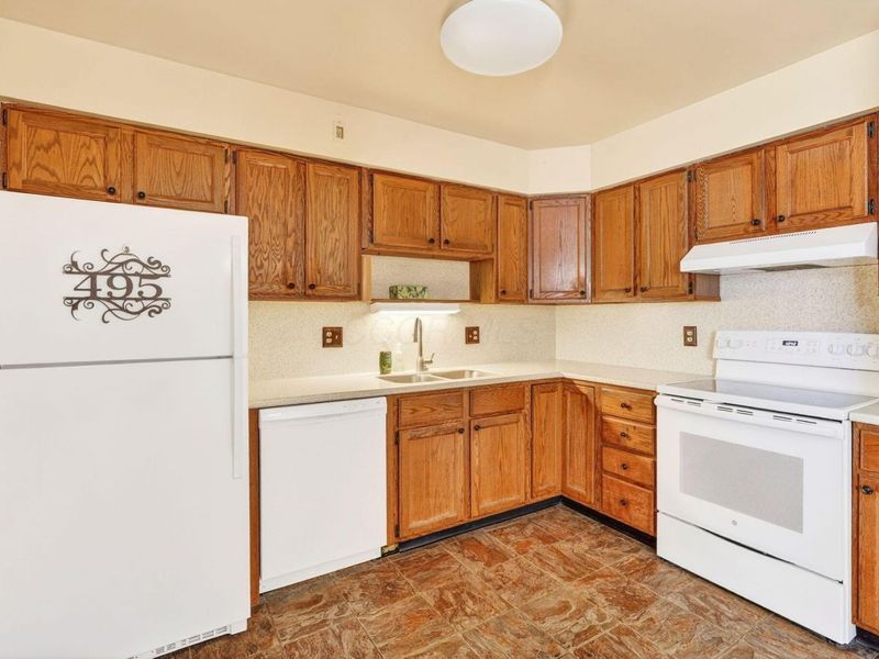 495 Daytona Road, Columbus, OH 43228 Photo 21