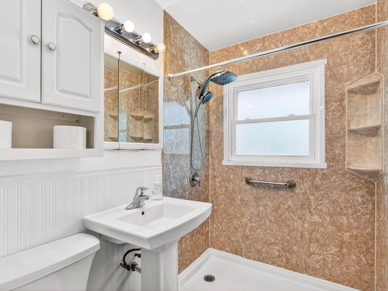 495 Daytona Road, Columbus, OH 43228 Photo 28