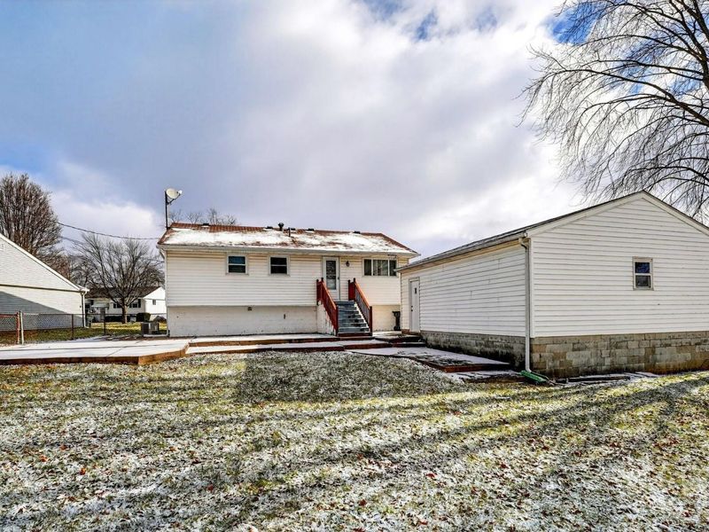 495 Daytona Road, Columbus, OH 43228 Photo 9