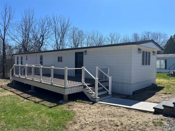 1 Walnut Park Lane, Milton, NY 12547