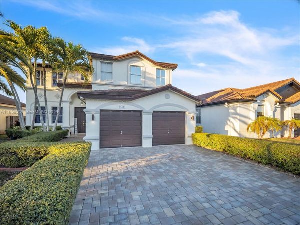 15541 SW 21st Ter, Miami, FL 33185