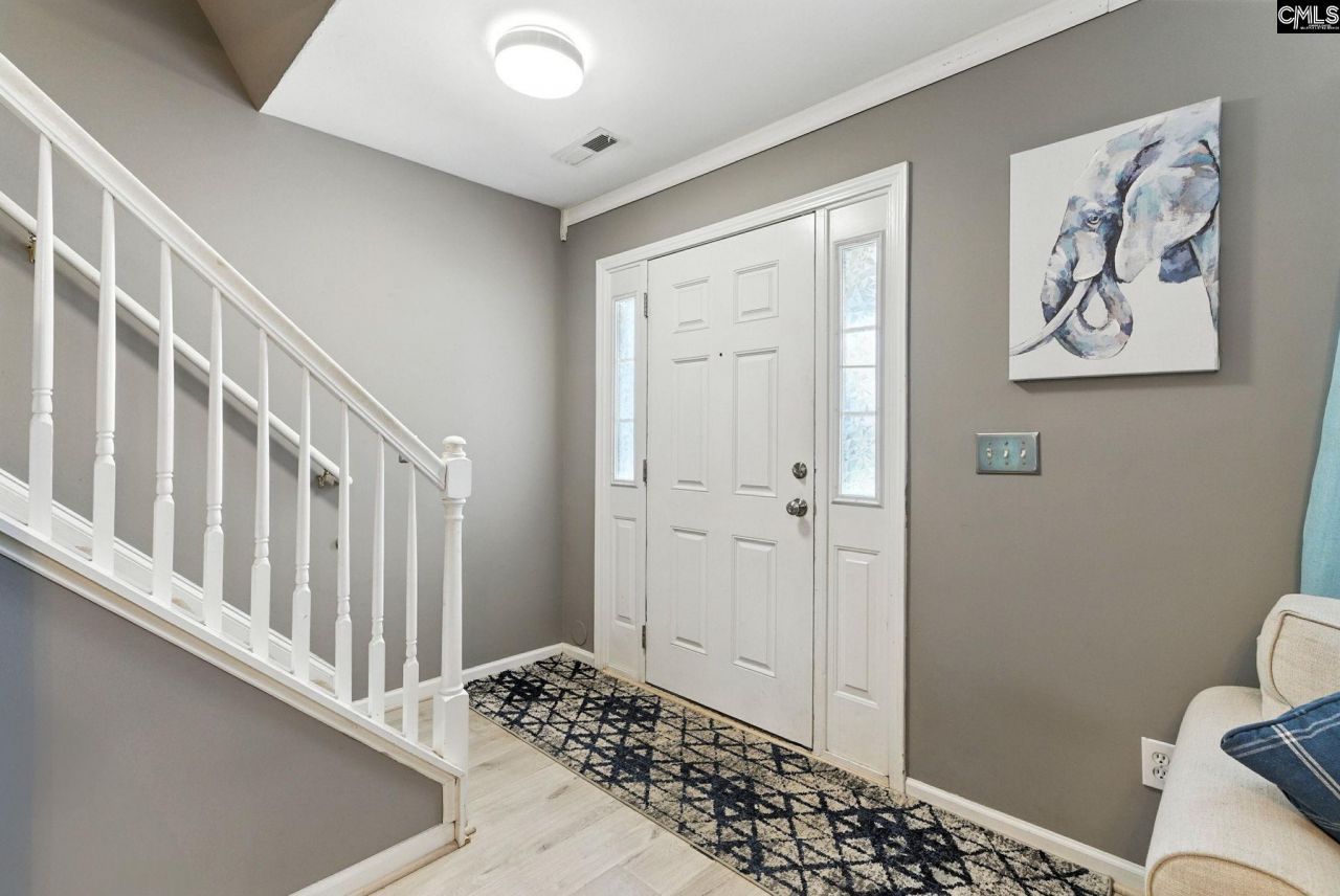 126 Red Pine Dr Photo 4