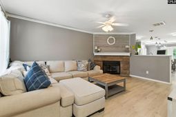 126 Red Pine Dr photo 4