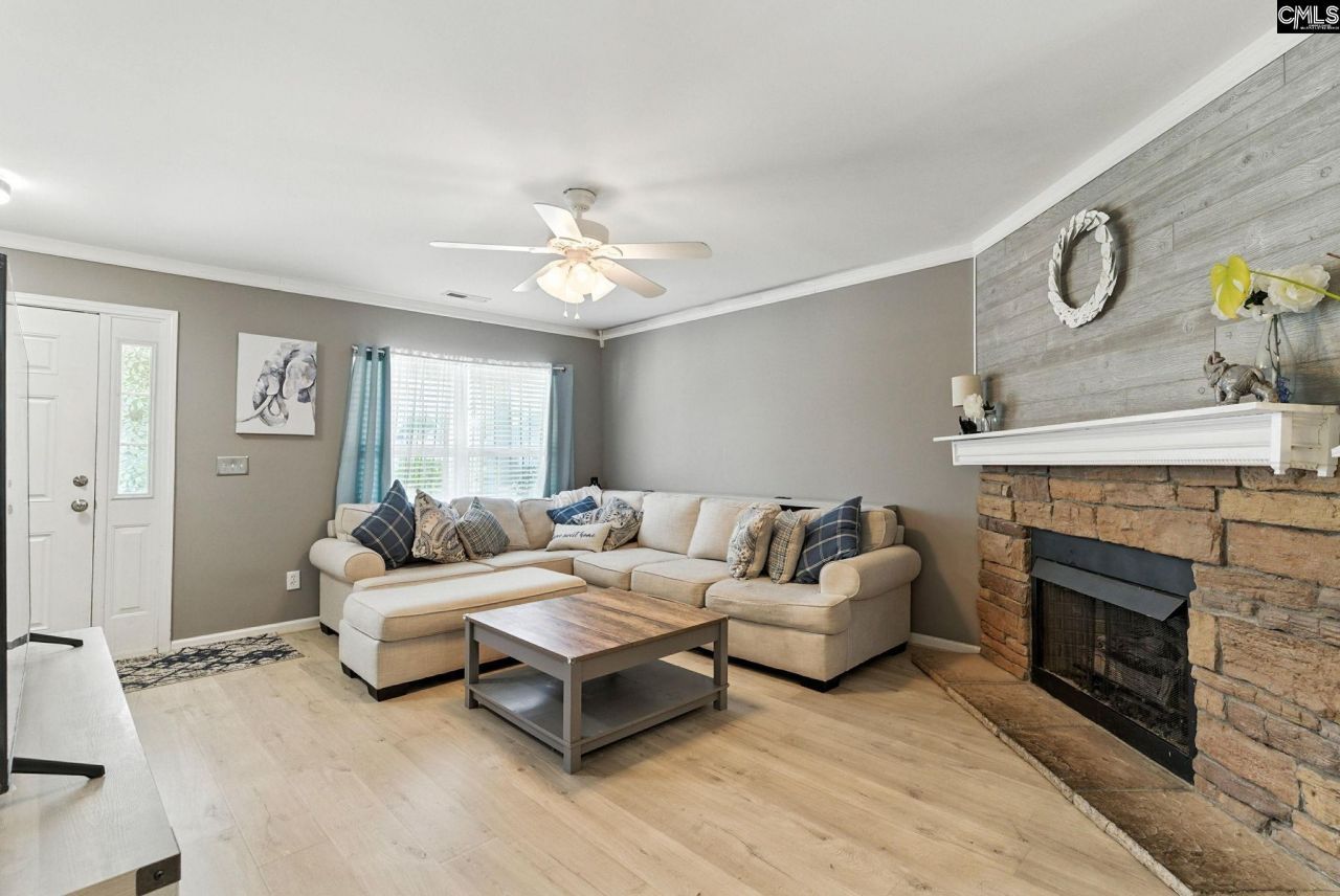 126 Red Pine Dr Photo 6