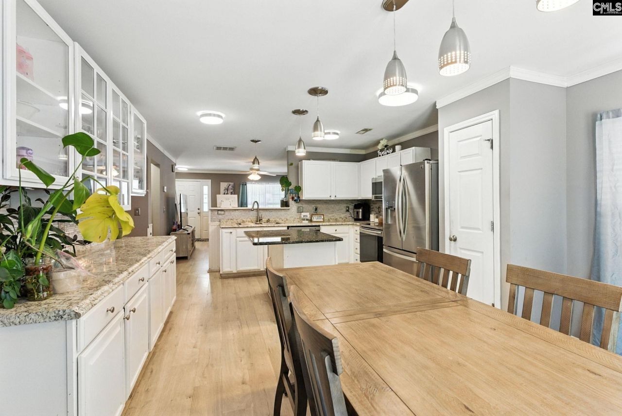 126 Red Pine Dr Photo 8