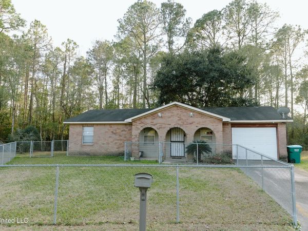 1405 Kingfisher Drive, Gautier, MS 39553