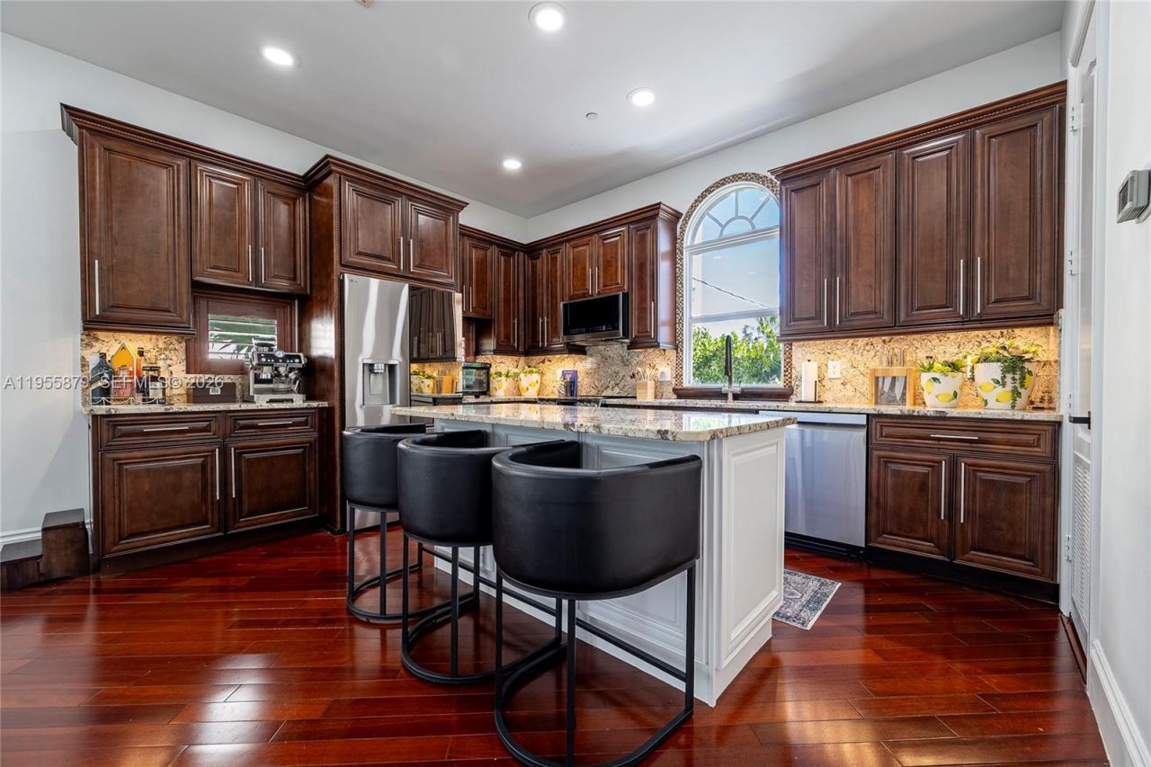 430 Sunset Dr, Pompano Beach, FL 33062 Photo