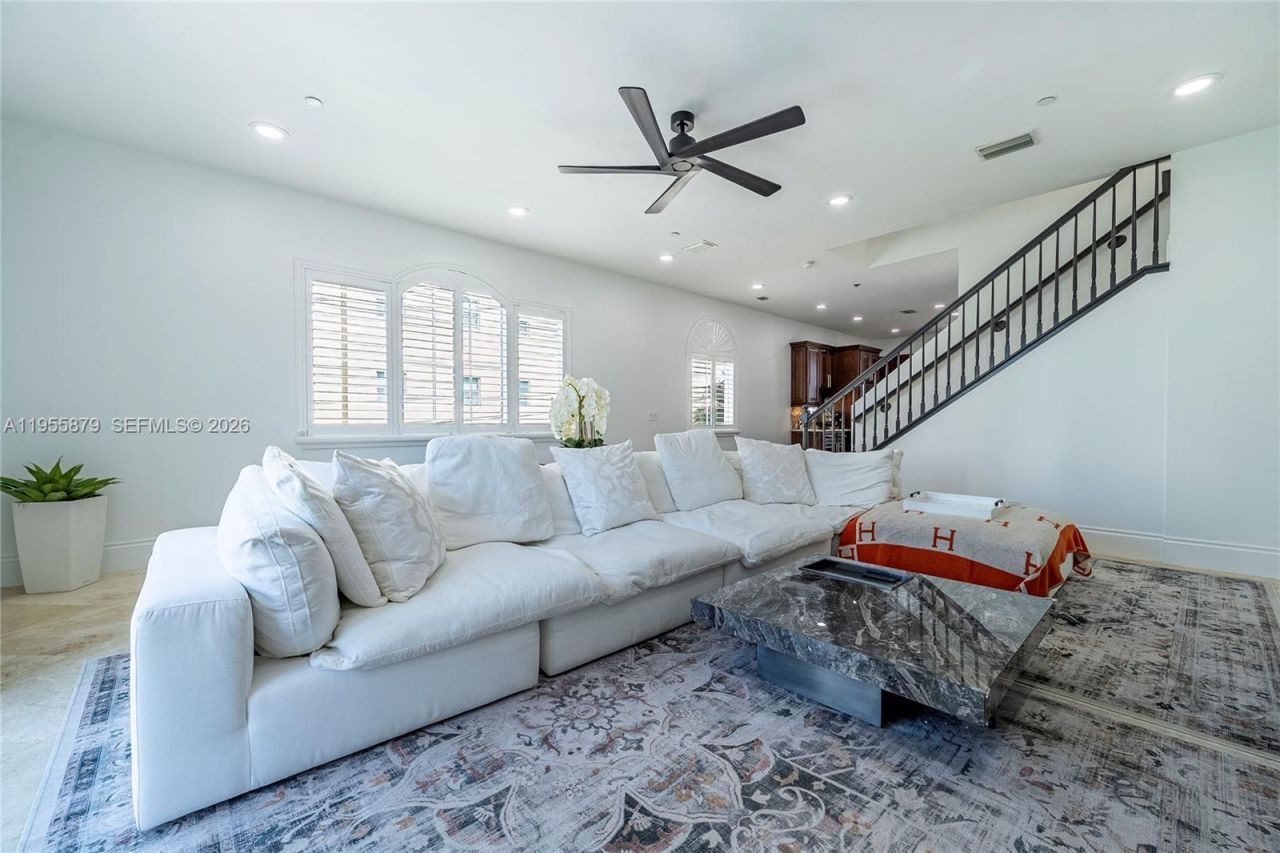 430 Sunset Dr, Pompano Beach, FL 33062 Photo