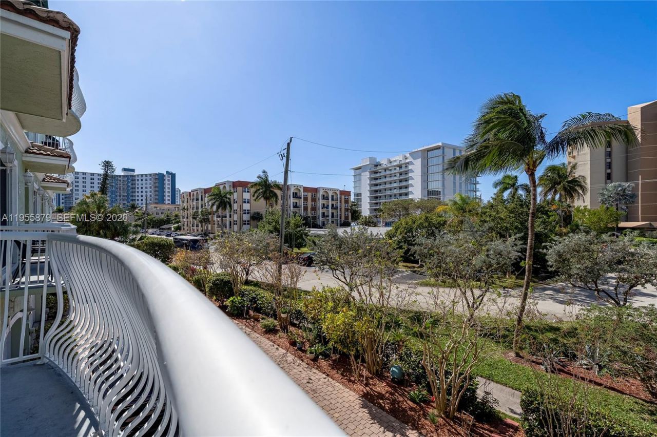 430 Sunset Dr, Pompano Beach, FL 33062 Photo