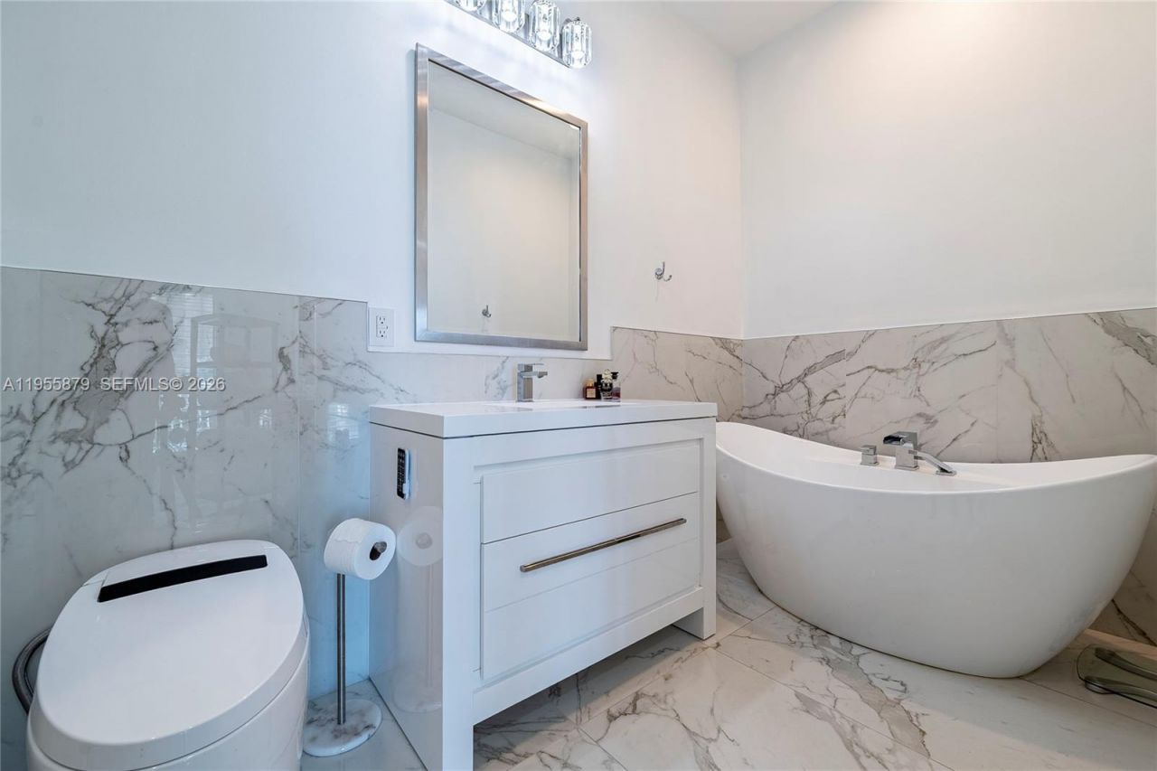 430 Sunset Dr, Pompano Beach, FL 33062 Photo