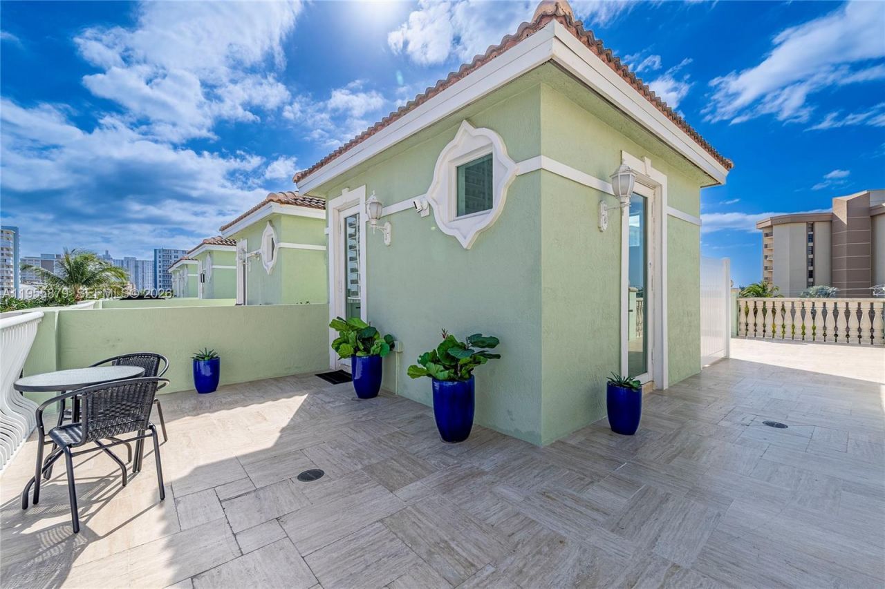 430 Sunset Dr, Pompano Beach, FL 33062 Photo