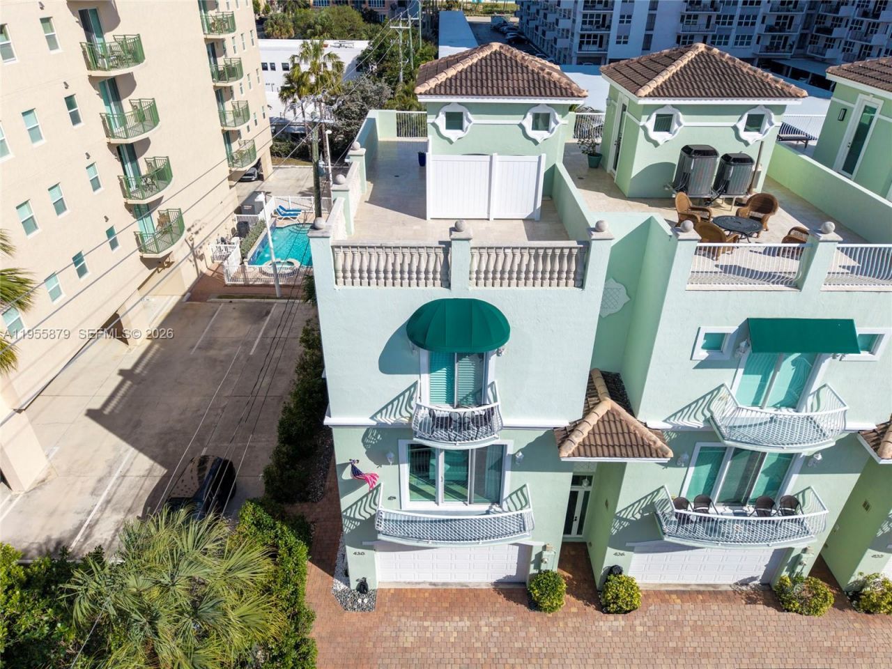 430 Sunset Dr, Pompano Beach, FL 33062 Photo