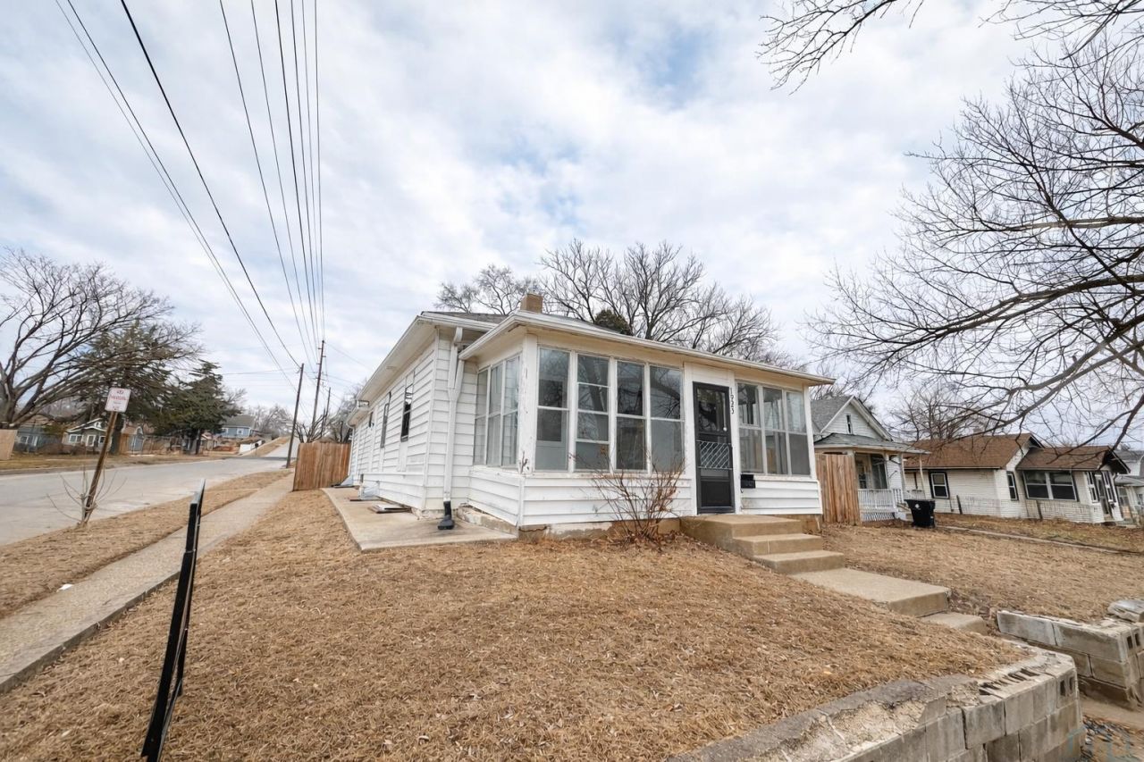 1923 W 6th, Sioux City, IA 51101 Main Photo