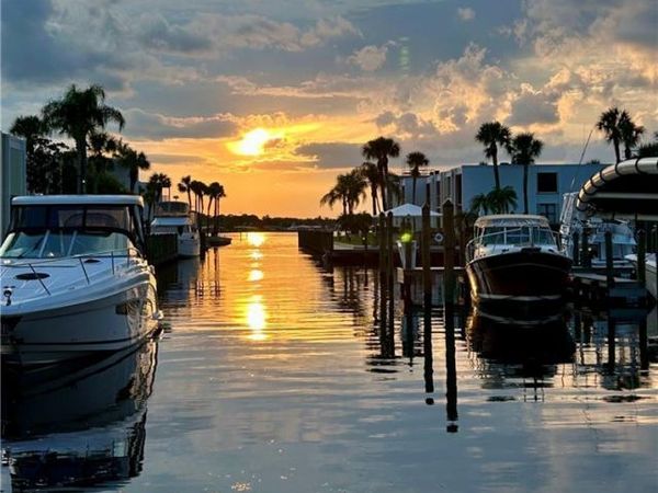 1950 SW Palm City Road, Unit 7-207, Stuart, FL 34994