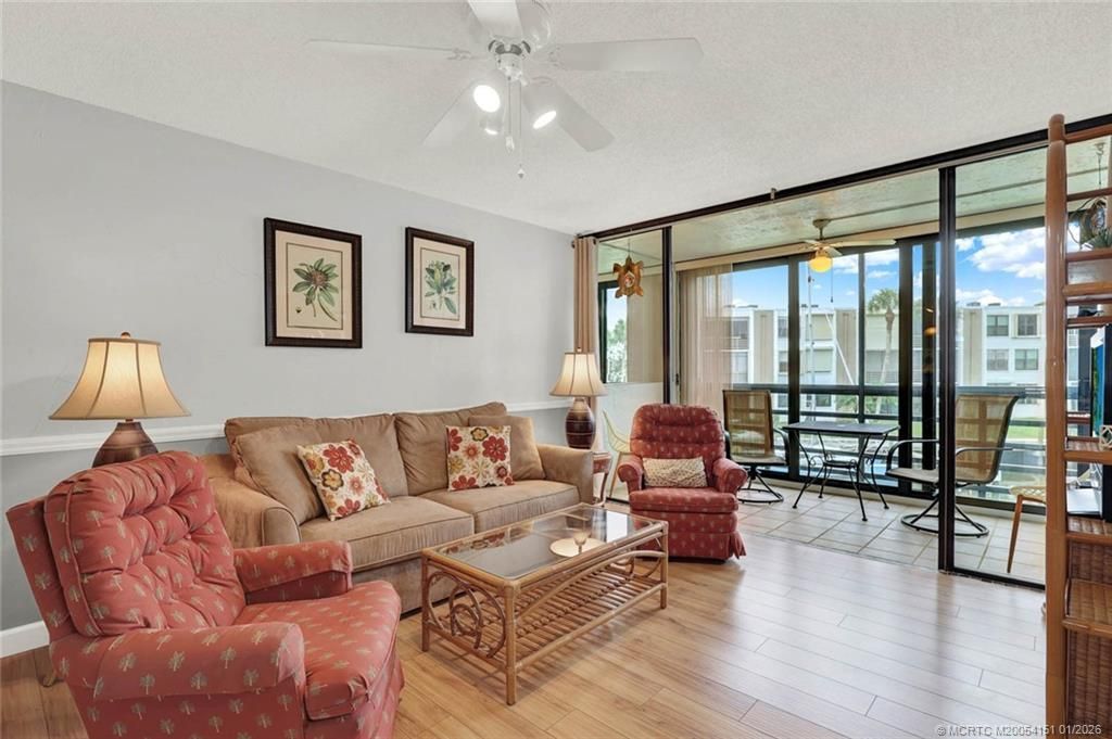 1950 SW Palm City Road, Unit 7-207, Stuart, FL 34994 Photo