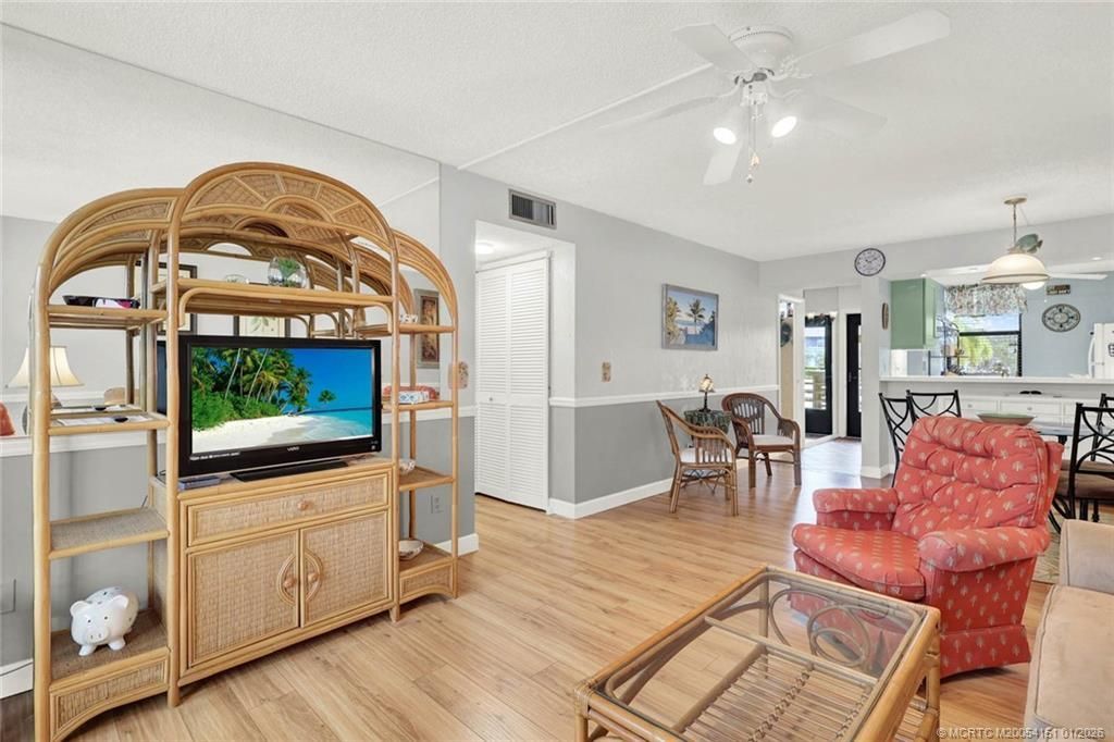 1950 SW Palm City Road, Unit 7-207, Stuart, FL 34994 Photo