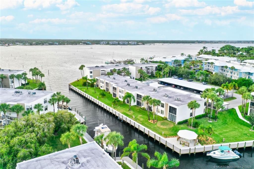 1950 SW Palm City Road, Unit 7-207, Stuart, FL 34994 Photo