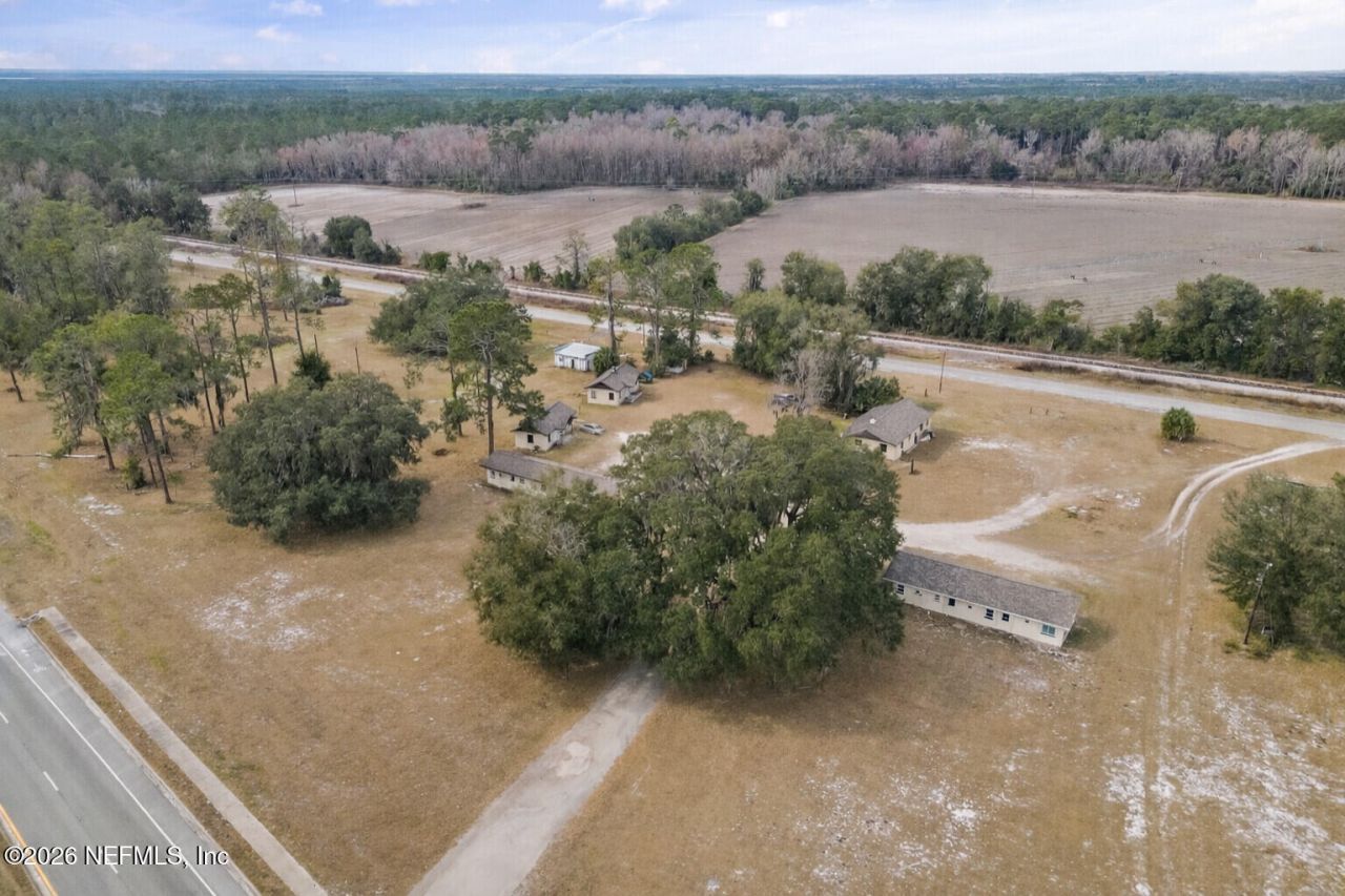 8010 SE Us Hwy 301, Hawthorne, FL 32640 Photo