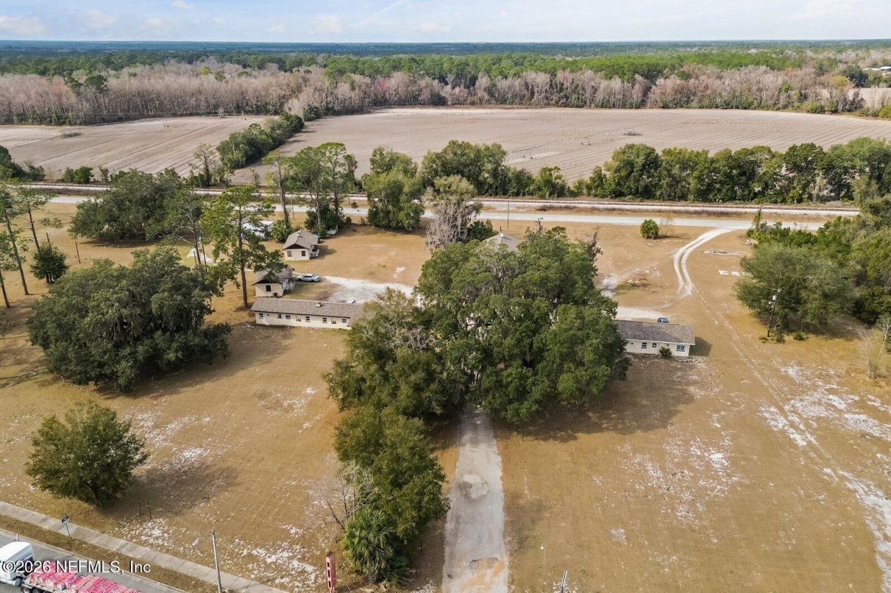 8010 SE Us Hwy 301, Hawthorne, FL 32640 Photo