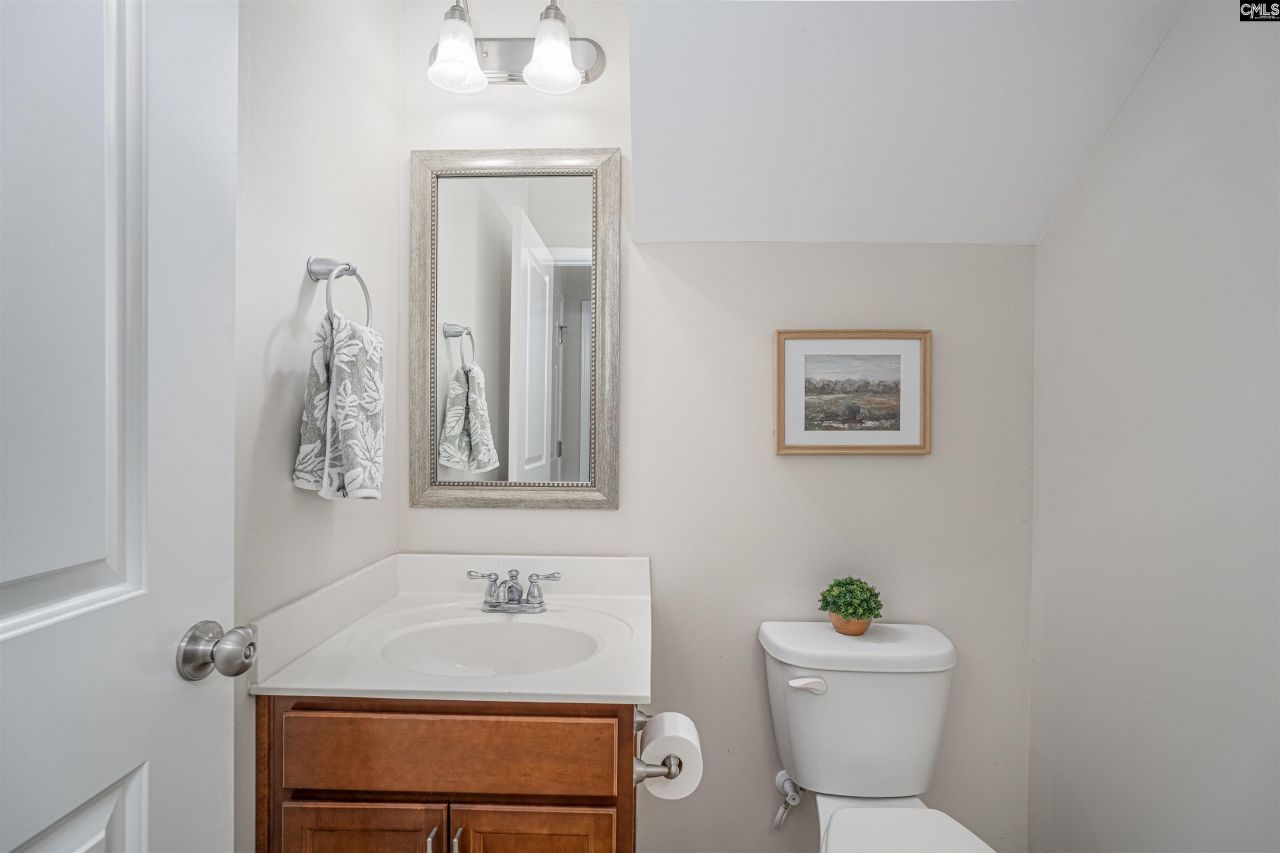 825 Scarlet Leaf Lane Photo 14