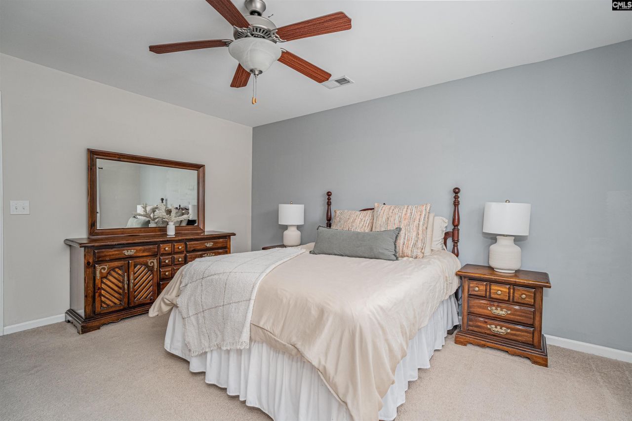 825 Scarlet Leaf Lane Photo 17