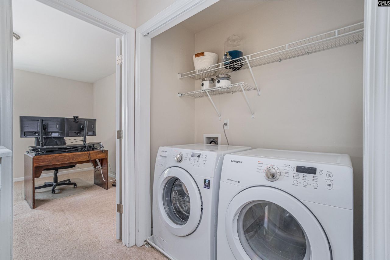 825 Scarlet Leaf Lane Photo 24