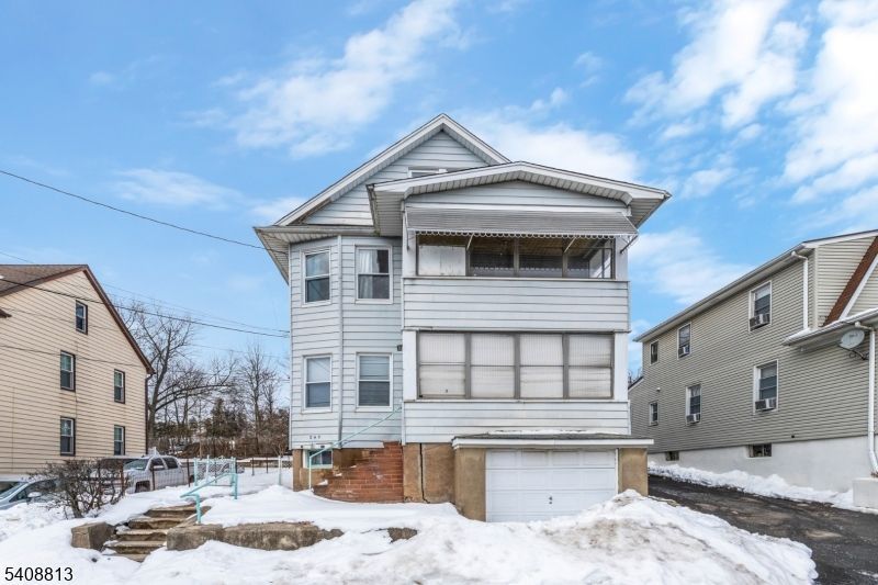 243 N 12th Pl, Prospect Park, NJ 07508 Main Photo