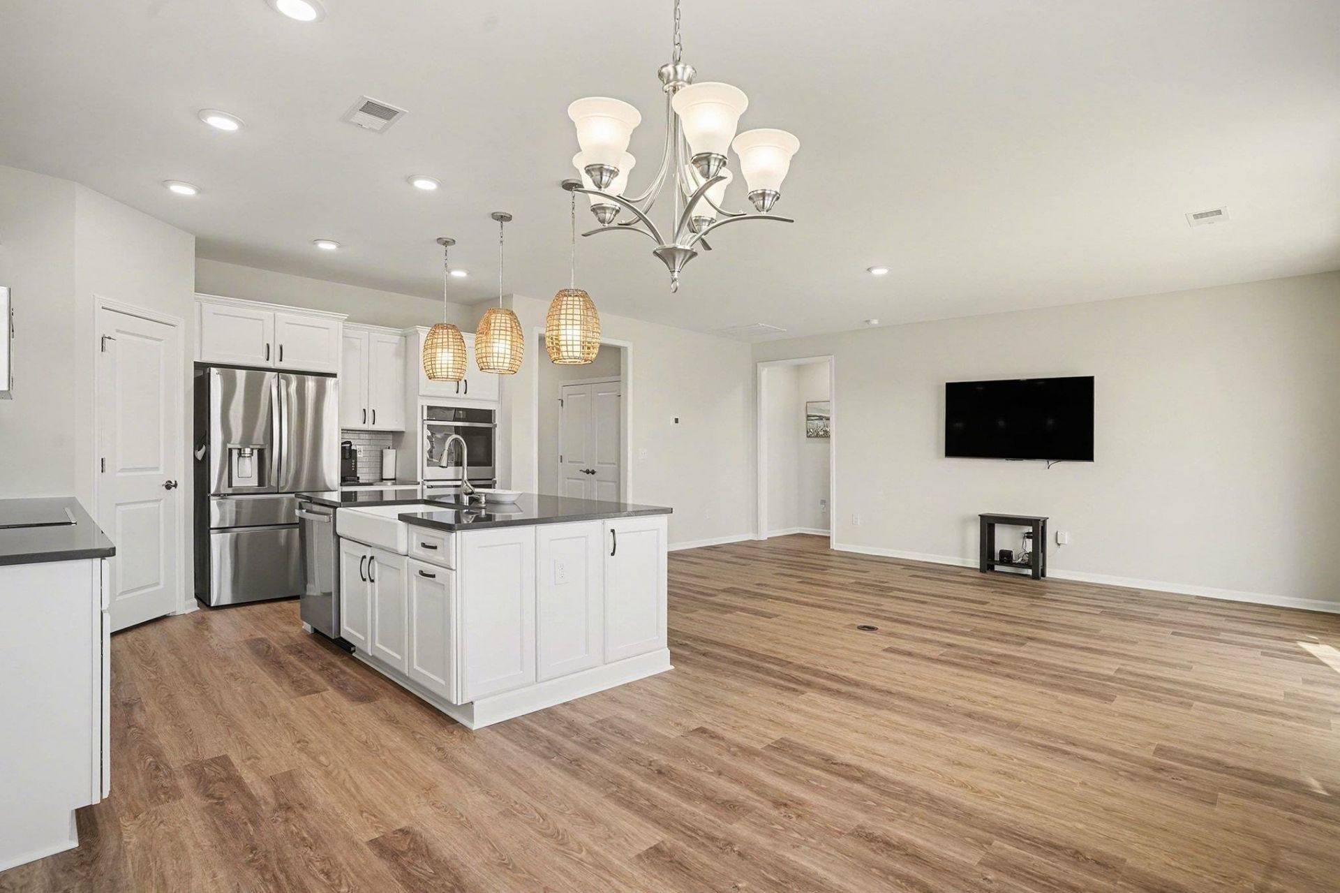 1204 Witch Hazel Way Photo 9