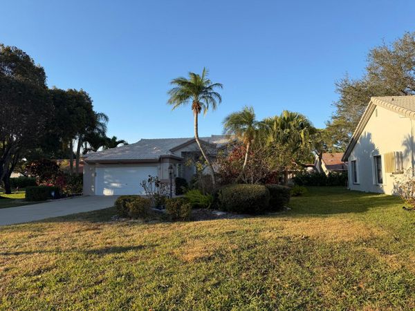 8810 Boatswain Drive, Boynton Beach, FL 33436