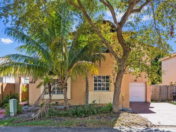 15804 SW 112th Ter, Miami, FL 33196