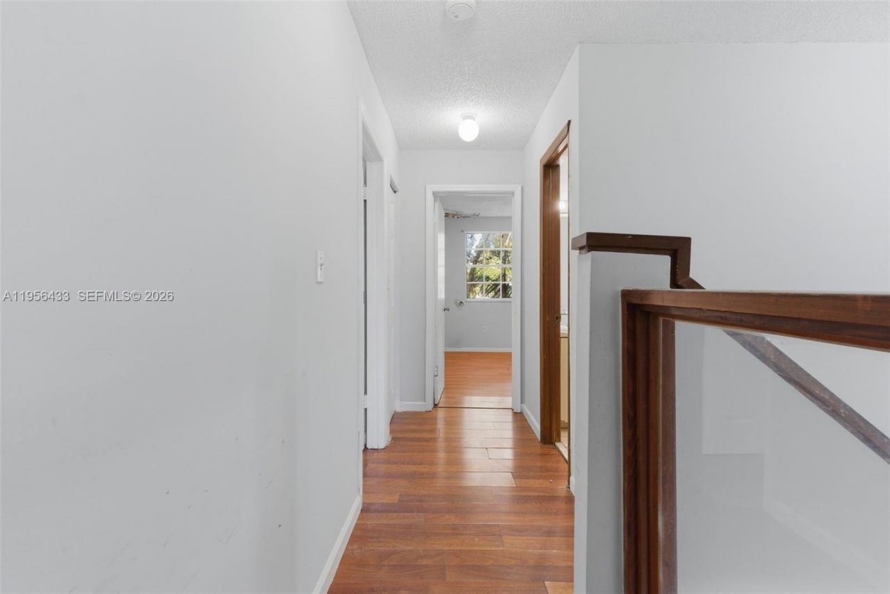 15804 SW 112th Ter, Miami, FL 33196 Photo