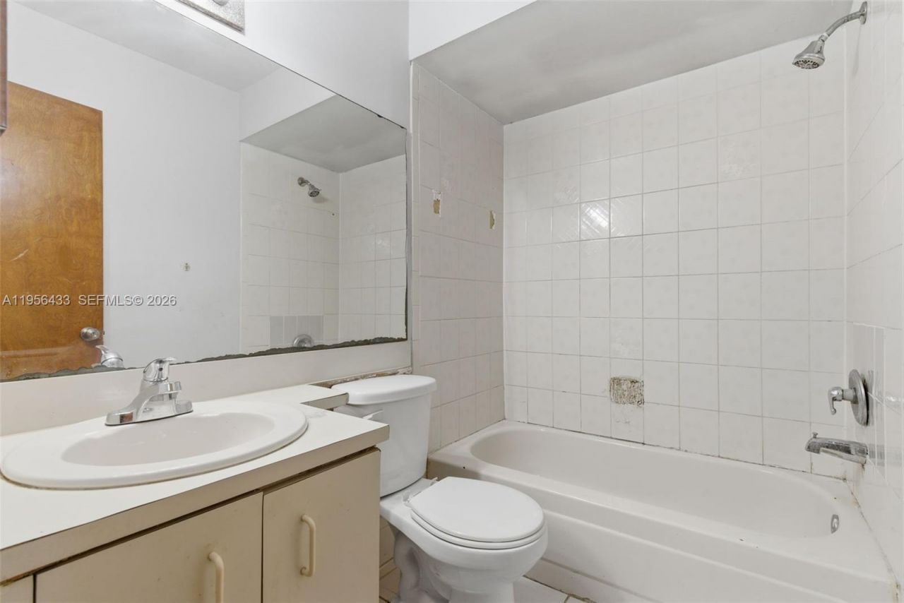 15804 SW 112th Ter, Miami, FL 33196 Photo