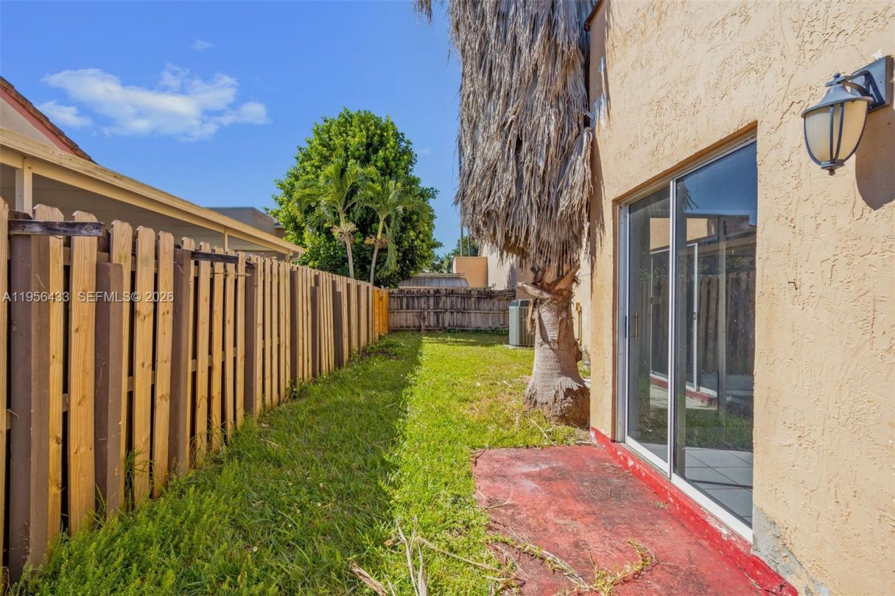 15804 SW 112th Ter, Miami, FL 33196 Photo