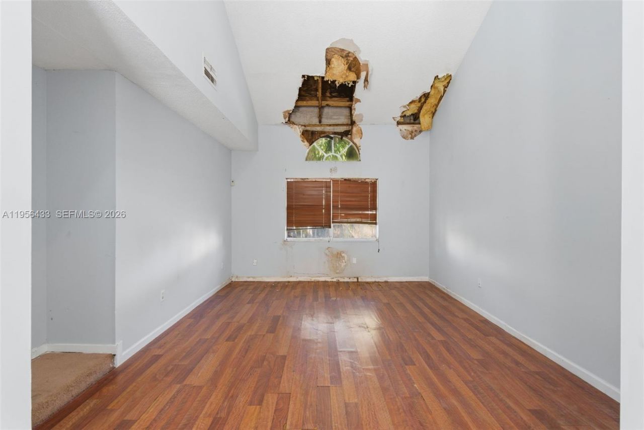 15804 SW 112th Ter, Miami, FL 33196 Photo