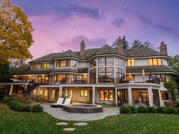 2505 Cedar Point Drive, Wayzata, MN 55391