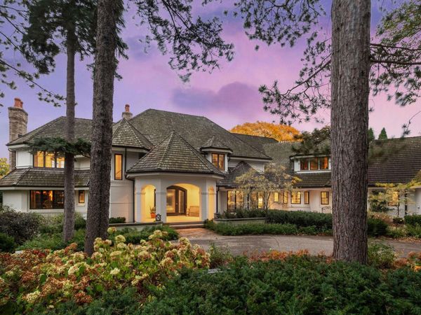 2505 Cedar Point Drive, Wayzata, MN 55391