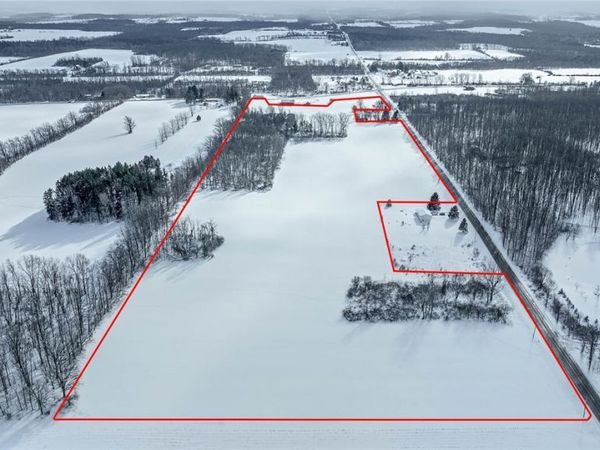 Bethany Leroy Road, Stafford, NY 14143