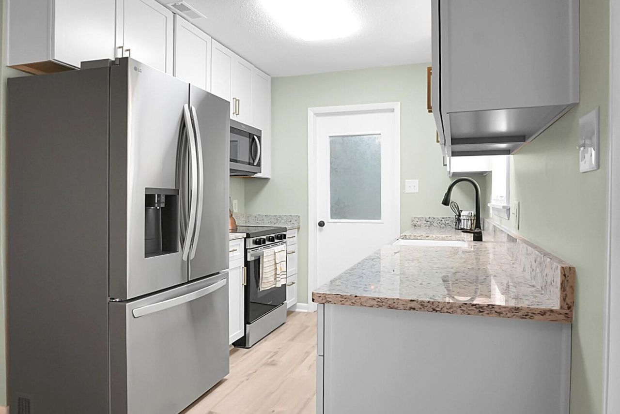 308 Tulip Street Photo 10