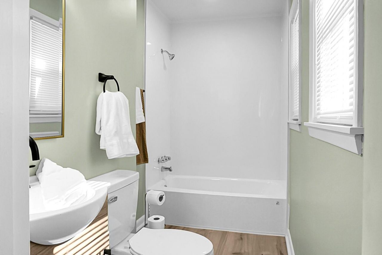 308 Tulip Street Photo 24