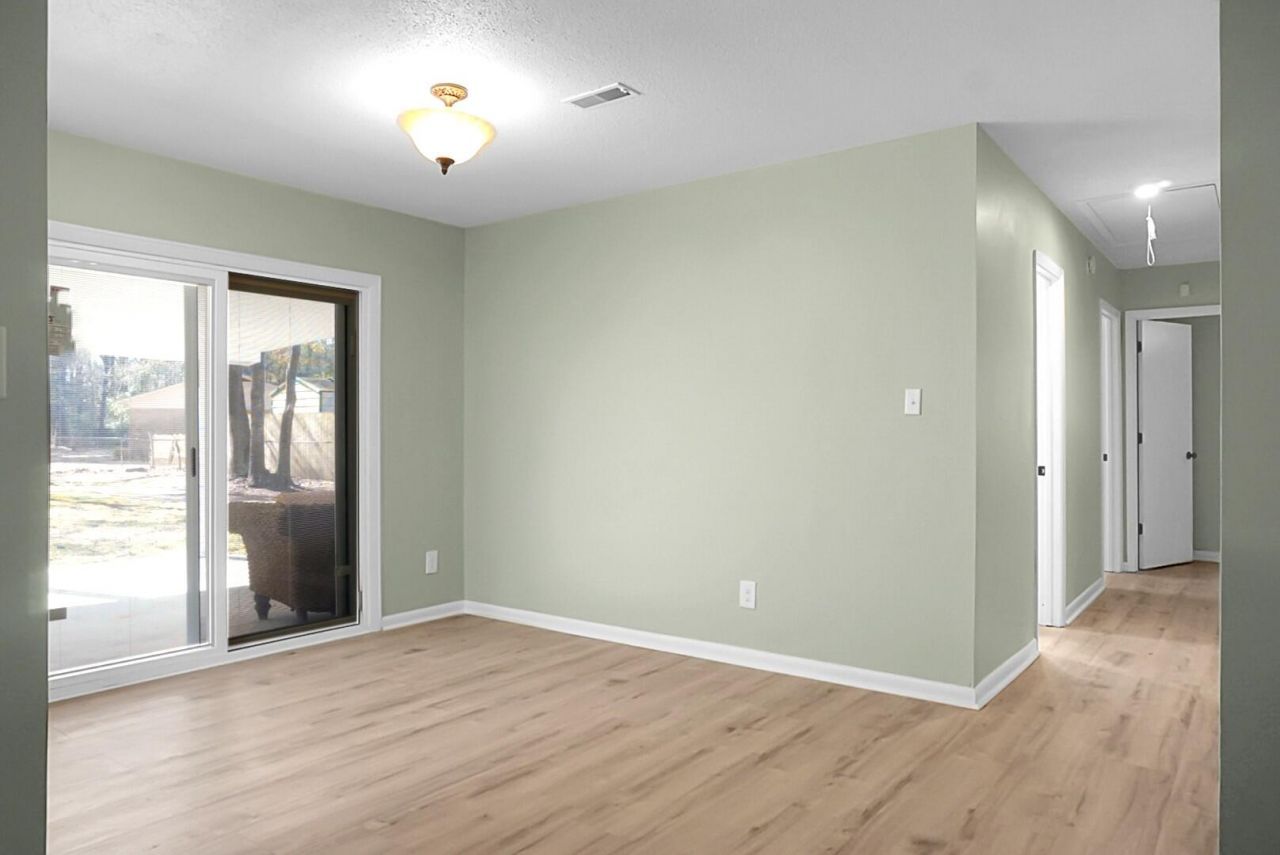 308 Tulip Street Photo 6