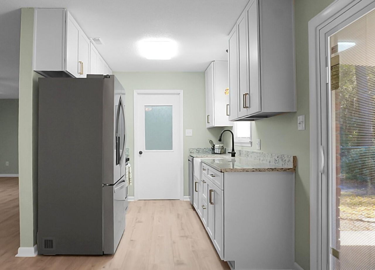 308 Tulip Street Photo 9