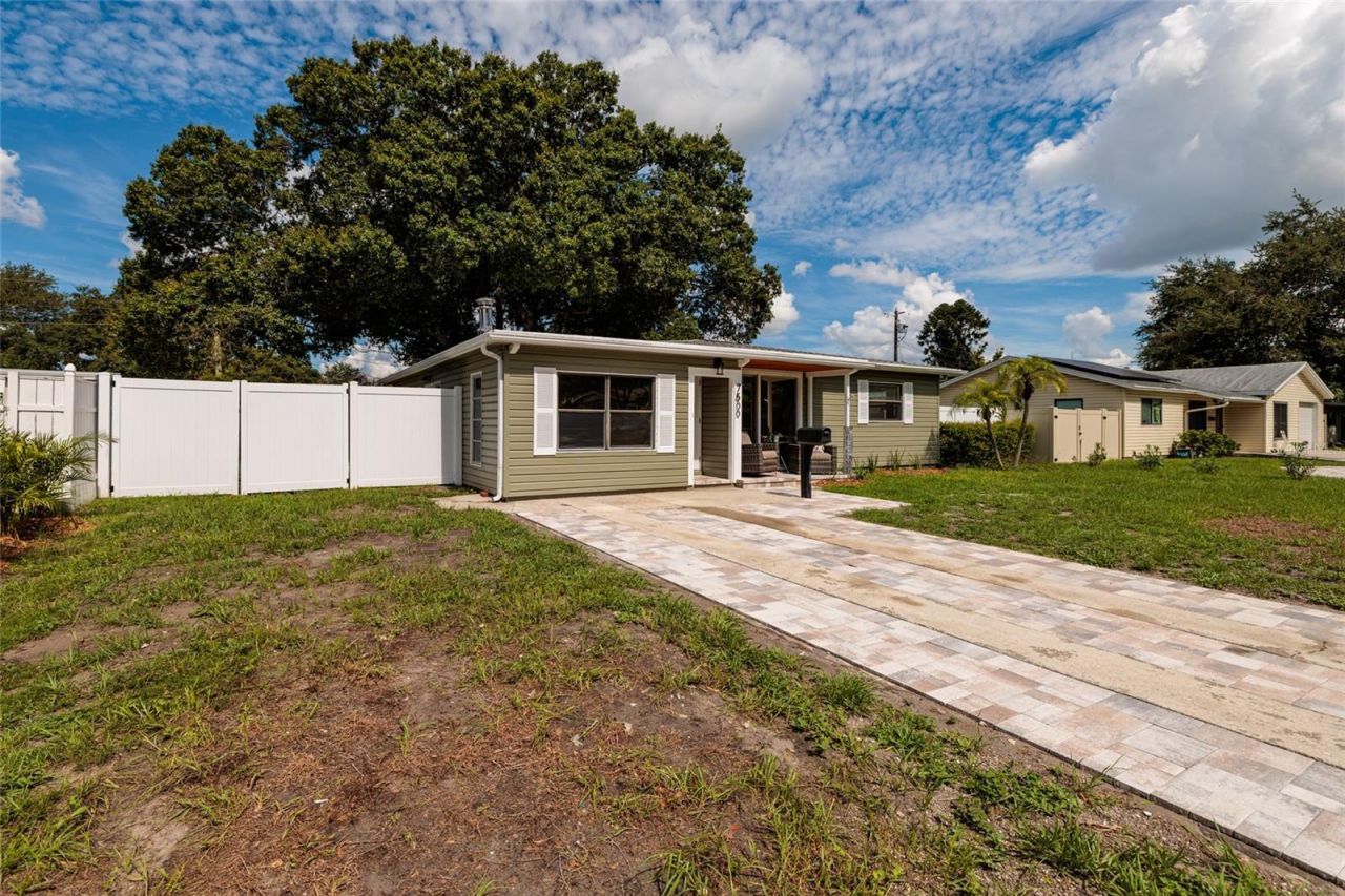 7500 15th Street N, Saint Petersburg, FL 33702 Photo