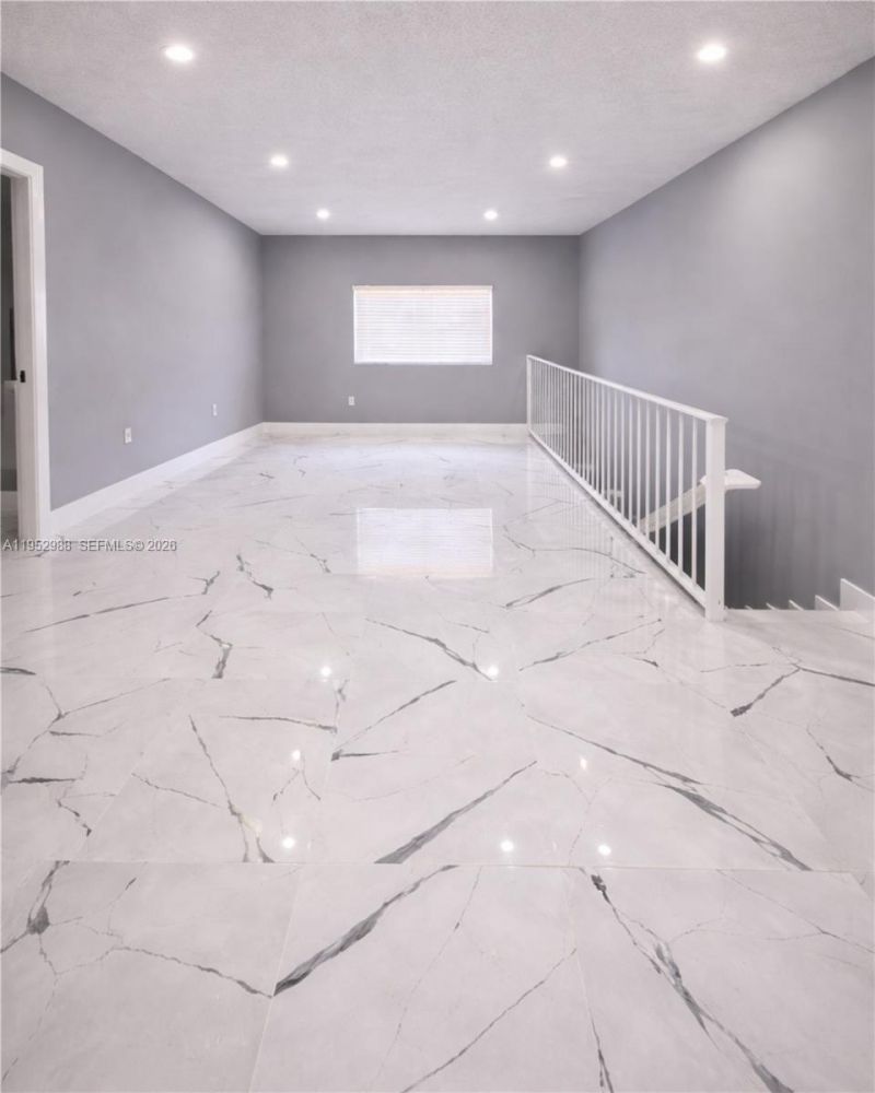 7925 W 29th Way , Unit 201, Hialeah, FL 33018 Photo