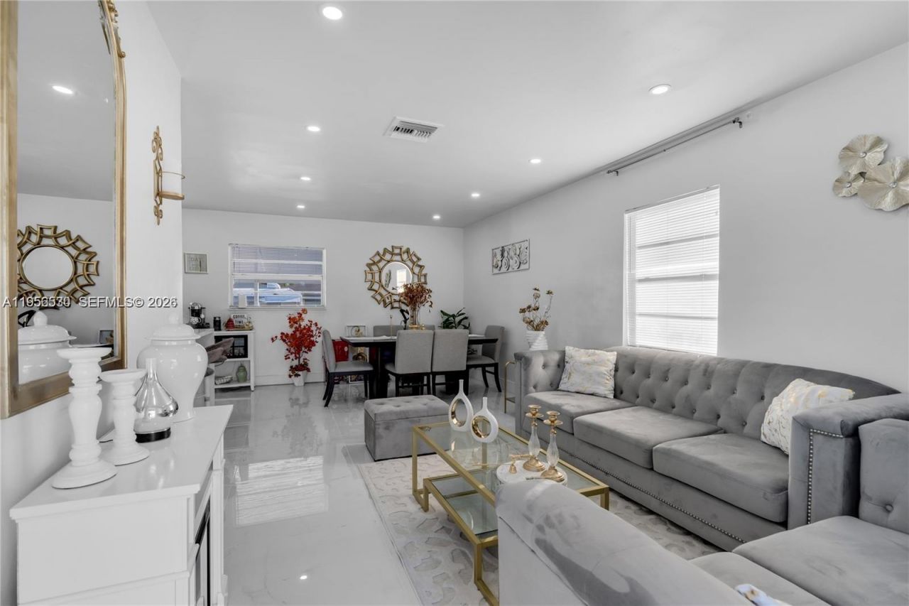 174 E 40th St , Hialeah, FL 33013 Photo